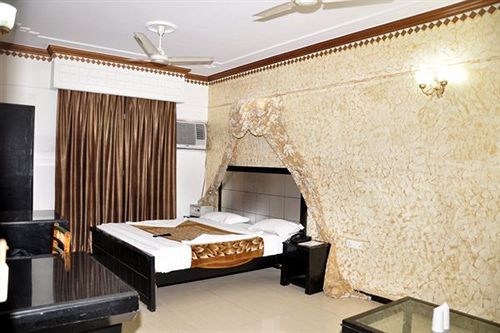 Hotel Maurya Heritage New Delhi Exterior photo