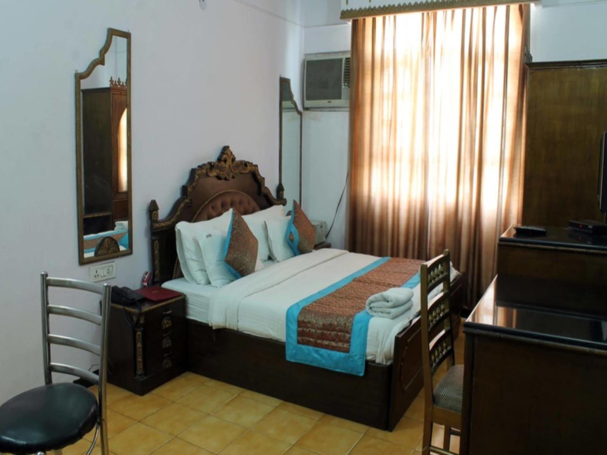 Hotel Maurya Heritage New Delhi Exterior photo
